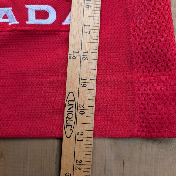 Vintage Nike Team Canada Hockey Jersey - Youth Medium - Picture 5 of 6